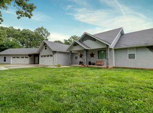370 White Oak Rd, Rogersville, MO 65742