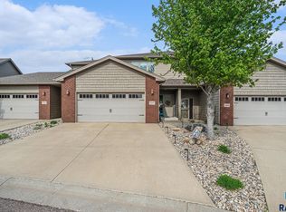 7547 S Grand Arbor Pl, Sioux Falls, SD 57108