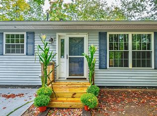 384 Cross Rd, Rochester, NH 03867