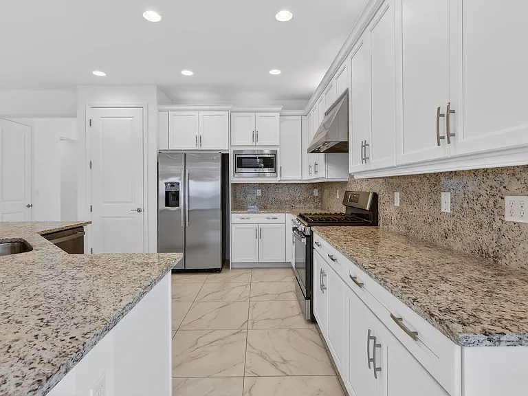 11765 SW Poseidon Way — Photo 13