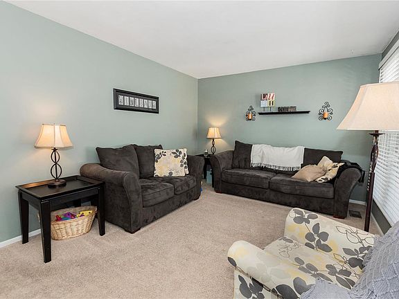 4th image of 1250 Pine Trail Ct