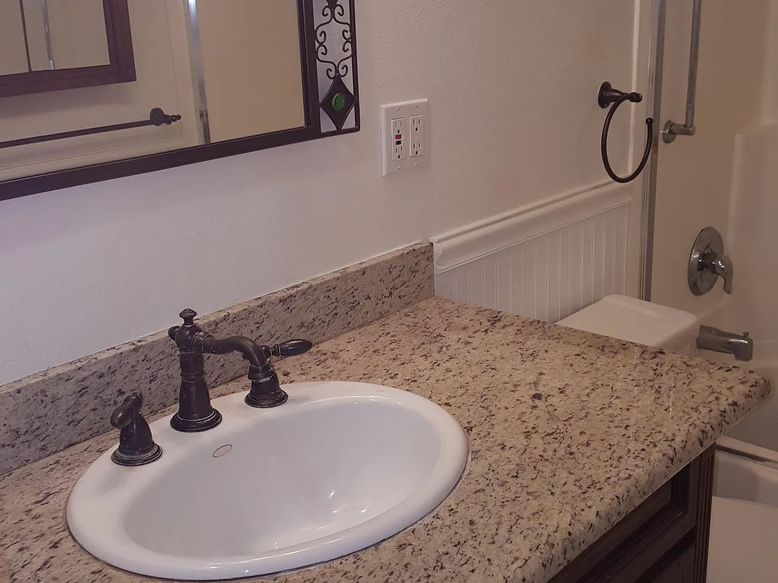 2 bed, 1233 sqft, $3,500 — Photo 2
