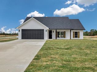 335 Ralph Nerren Rd, Huntington, TX 75949