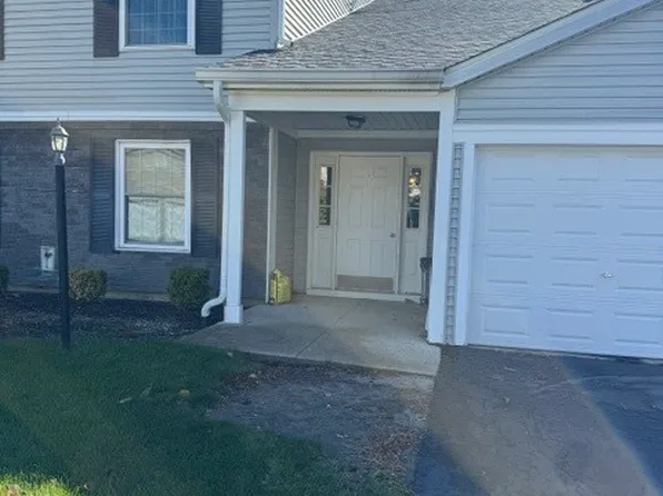 303 Newport Ln APT D1, Bartlett, IL 60103