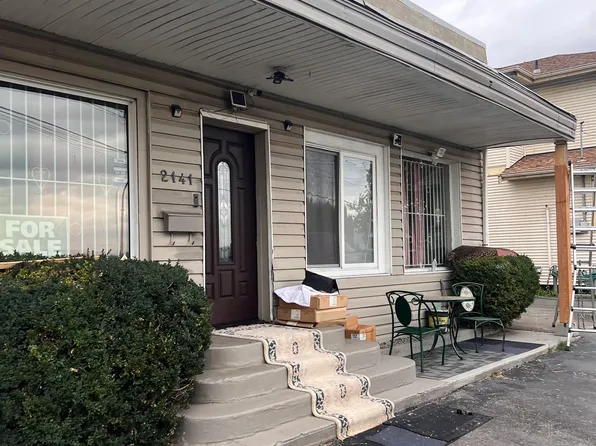 2141 Marine Way, New Westminster, BC V3M 2H2