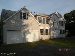 1604 Clover Rd, Long Pond, PA 18334