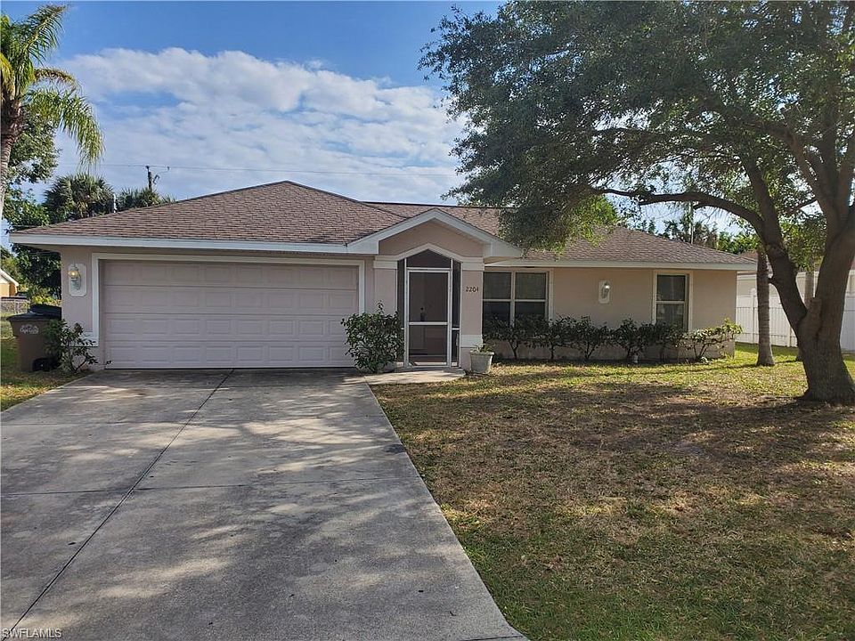 1st image of 2204 SE 6th Ln