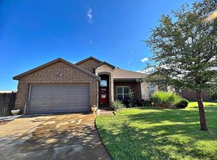 302 N 4th St, Wolfforth, TX 79382