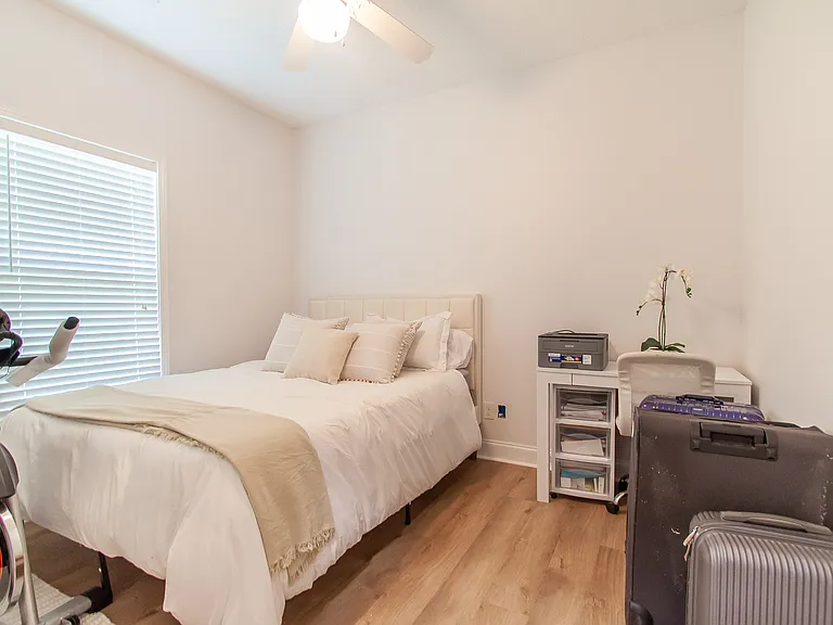 724 Ellis St — Photo 13