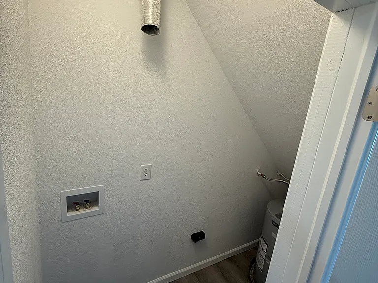305 W Washington St #305 — Photo 5