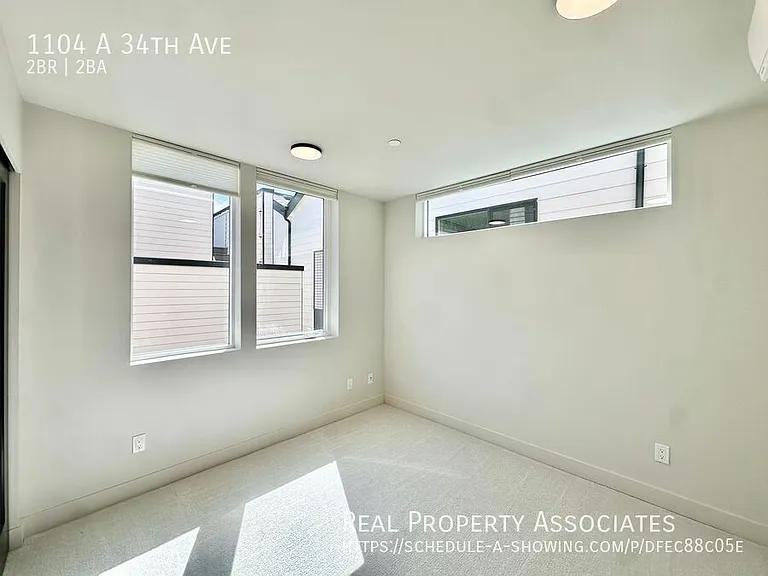 1104A 34th Ave — Photo 27
