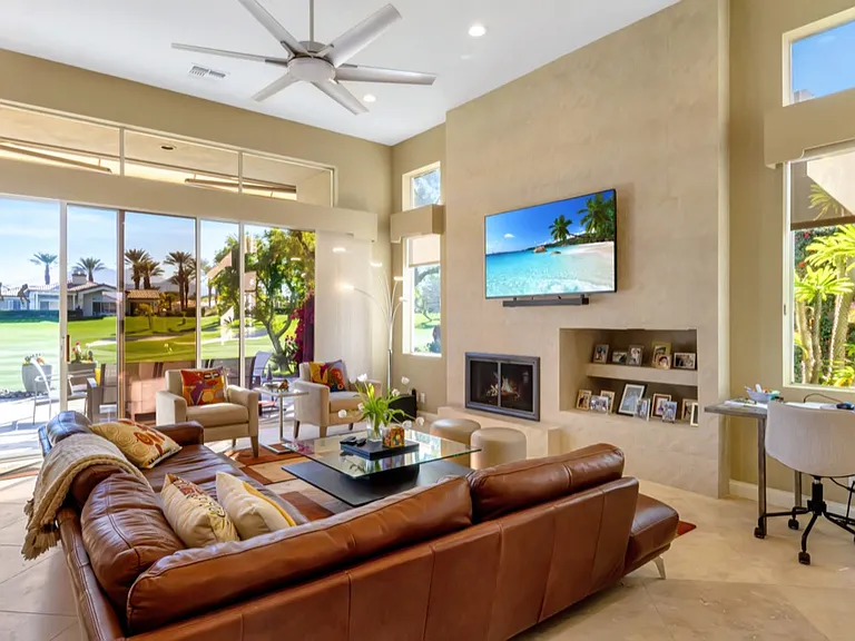 769 Box Canyon Trl — Photo 1