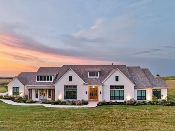 10932 Gregory Rd, Sanger, TX 76266