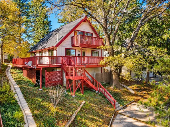 1126 Aleutian Dr, Lake Arrowhead, CA 92352