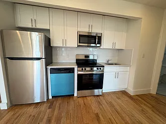1052 Willoughby Avenue, #2B