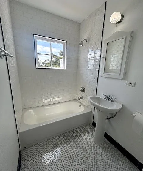 2448 Adams Ave #2 — Photo 14