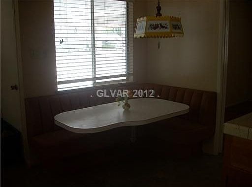 4th image of 305 Yuma Ct