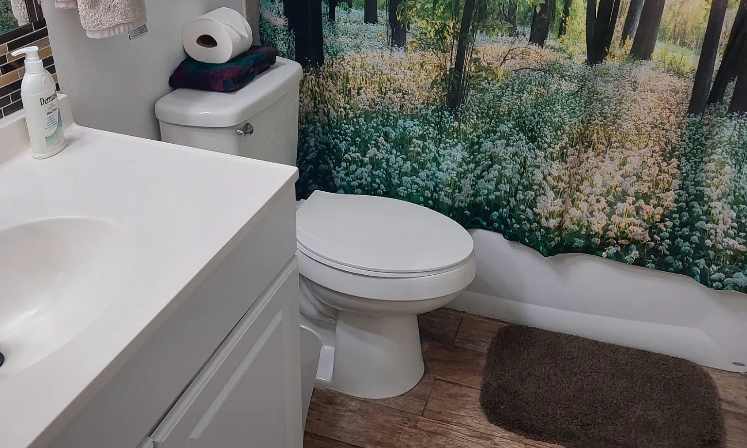 2 bed, 950 sqft, $1,550 — Photo 3