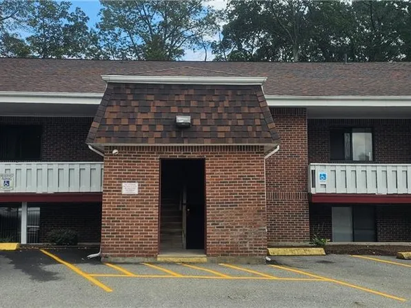 567 Smithfield Rd APT 30, North Providence, RI 02904