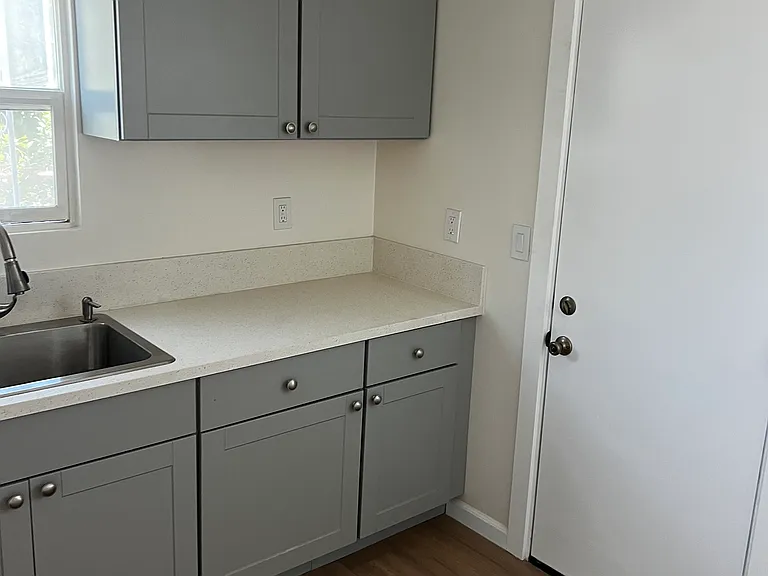 135 E 31st St #135 — Photo 18