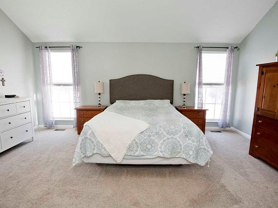 1st image of 13167 Knollwood Pl
