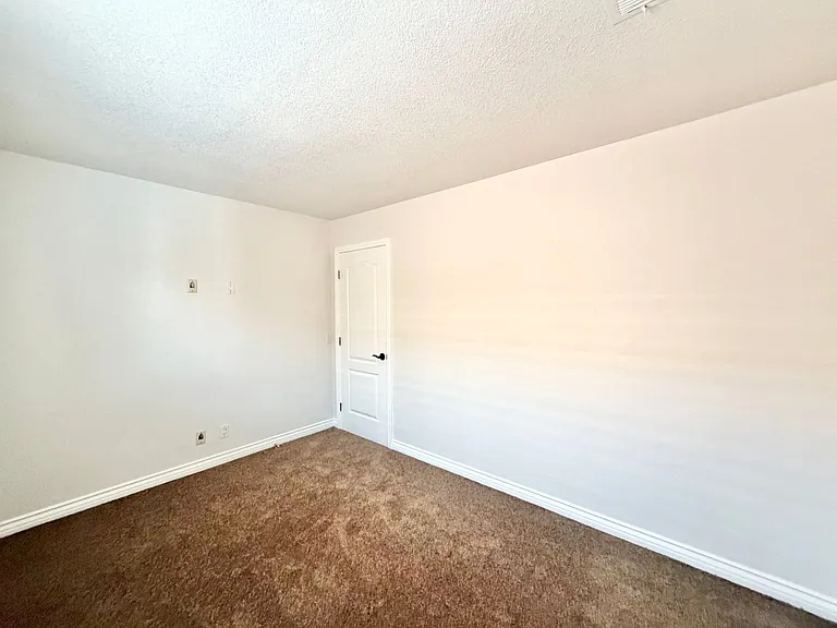 507 Lassa Way — Photo 23