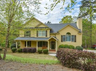 19 Spruce Ln, Cartersville, GA 30121