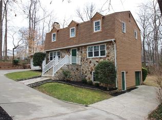 14 Devonshire Dr, Greensboro, NC 27410