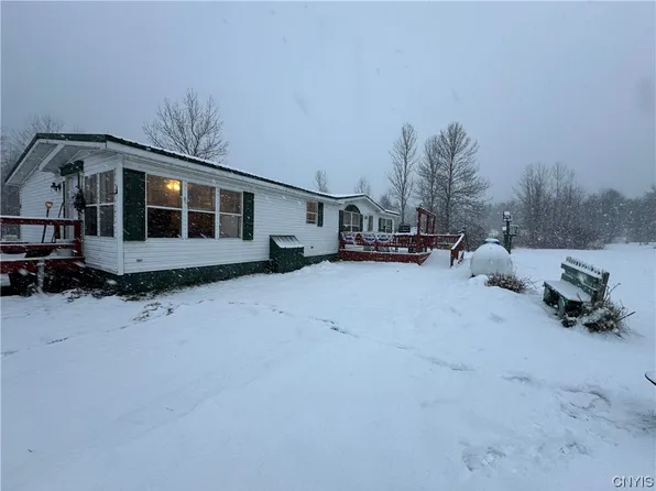 2008 County Route 4, Central Square, NY 13036