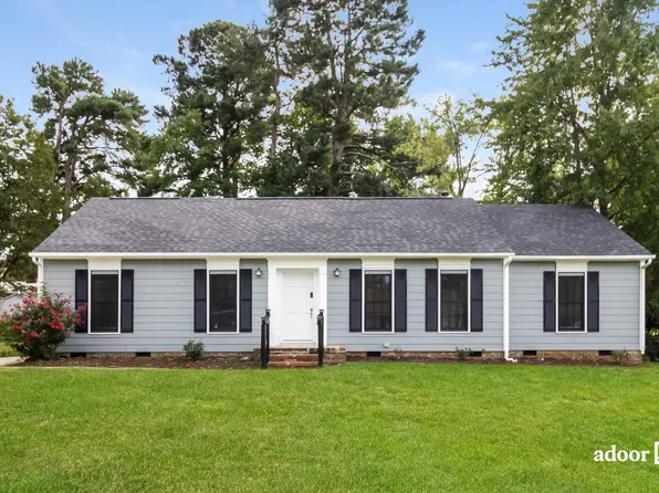 2809 Westwarren Rd, Greensboro, NC 27407