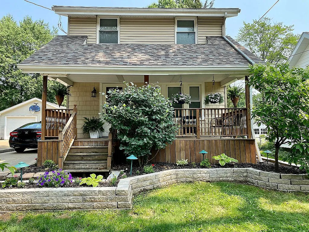 1855 9th St photo 1