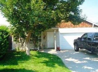 1372 Aspen St, Medford, OR 97501