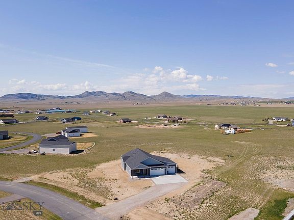 4th image of 152 Wheatland Meadows Dr