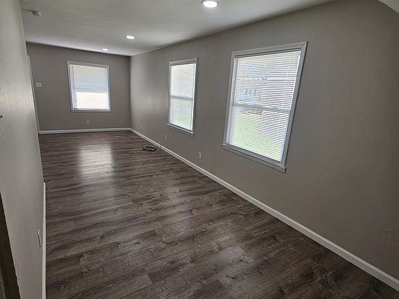 2nd image of 445 Midlothian Rd