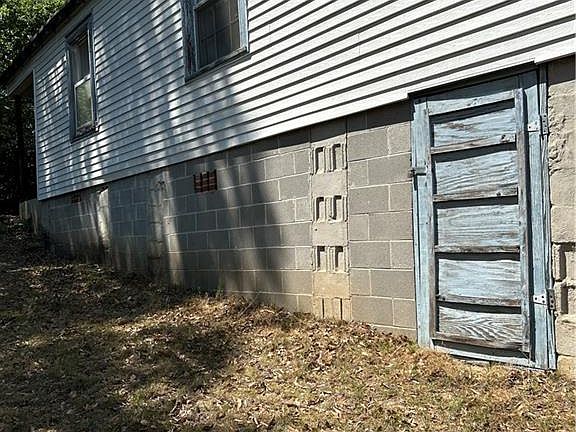 3rd image of 3108 Hollis Rd