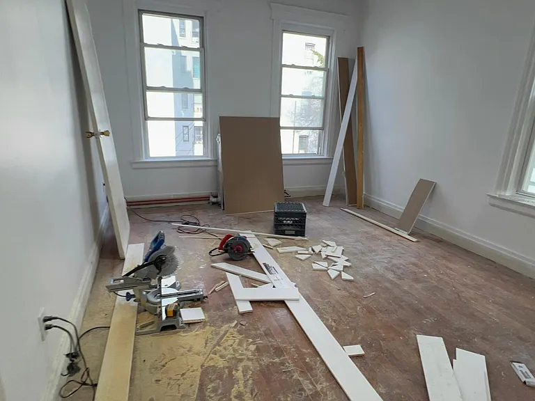 679 E 223rd St #2R — Photo 8