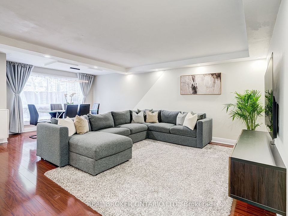 1st image of 130 Ling Rd #62