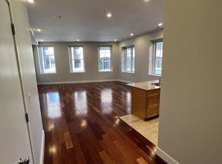 486 Harrison Ave #202F, Boston, MA 02118