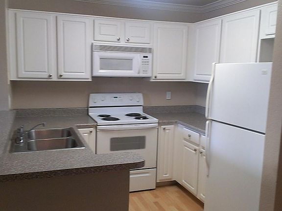 3rd image of 8889 Caminito Plaza Centro #7435