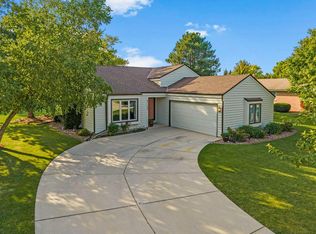 9143 S 28th St, Franklin, WI 53132