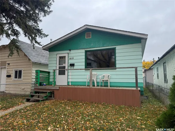 815 I Avenue S, Saskatoon, SK S7M 1Z2