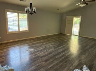 2359 S Rogers Ln, Fresno, CA