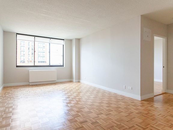 3rd image of 215 E 95th St APT 30C