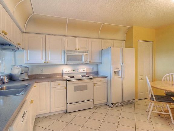 3rd image of 1811 Highway A1a APT 2204