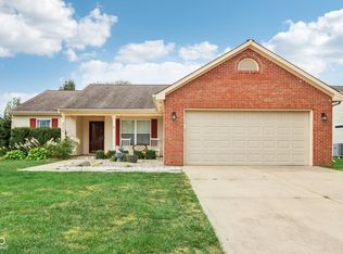 2114 Turning Leaf Dr, Franklin, IN 46131