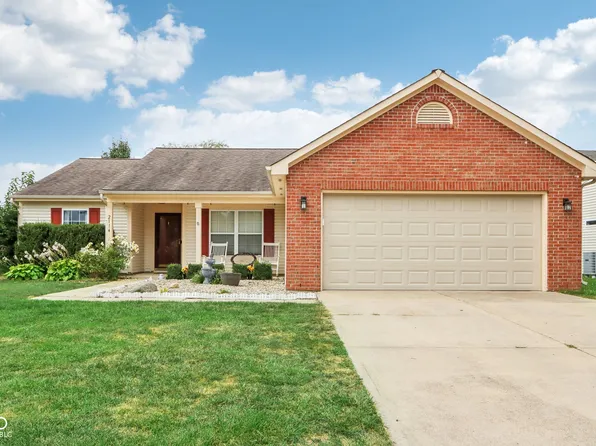 2114 Turning Leaf Dr, Franklin, IN 46131