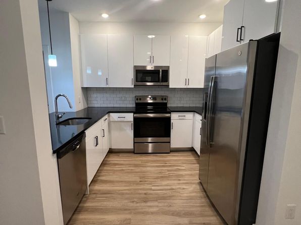 430 Cliff St Floor 2