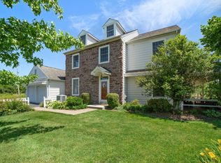 2290 Skyview Ln, Harleysville, PA 19438