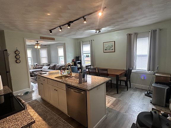 3rd image of 21 Elmore Ave #1