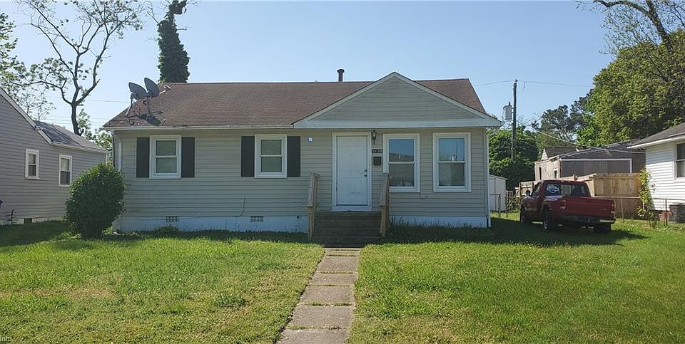 1st image of 1829 N Lakeland Dr